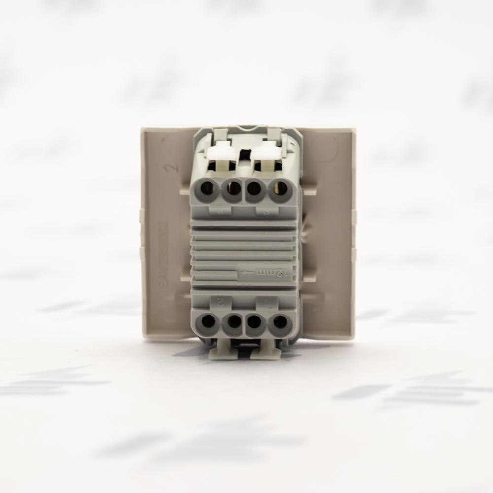 Unica - Přepínač křížový s orientační kontrolkou, řazení 7So, Marfil