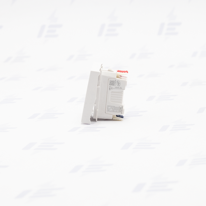 NU320318S Unica - Přepínač střídavý s nulovou svorkou řazení 6, 2M, Bílý