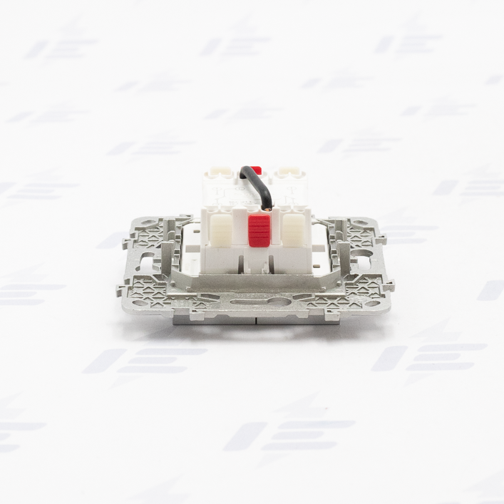 NU321330 Unica - Přepínač dvojitý střídavý řazení 6+6 (5b), Aluminium