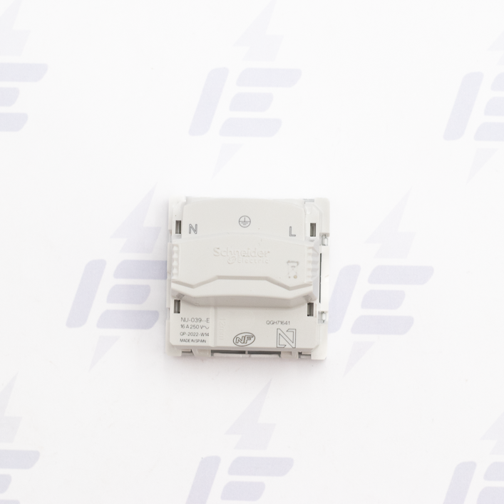 NU303930E Unica - Zásuvka 250V/16A 2P+E, clonky, šroubová, Aluminium