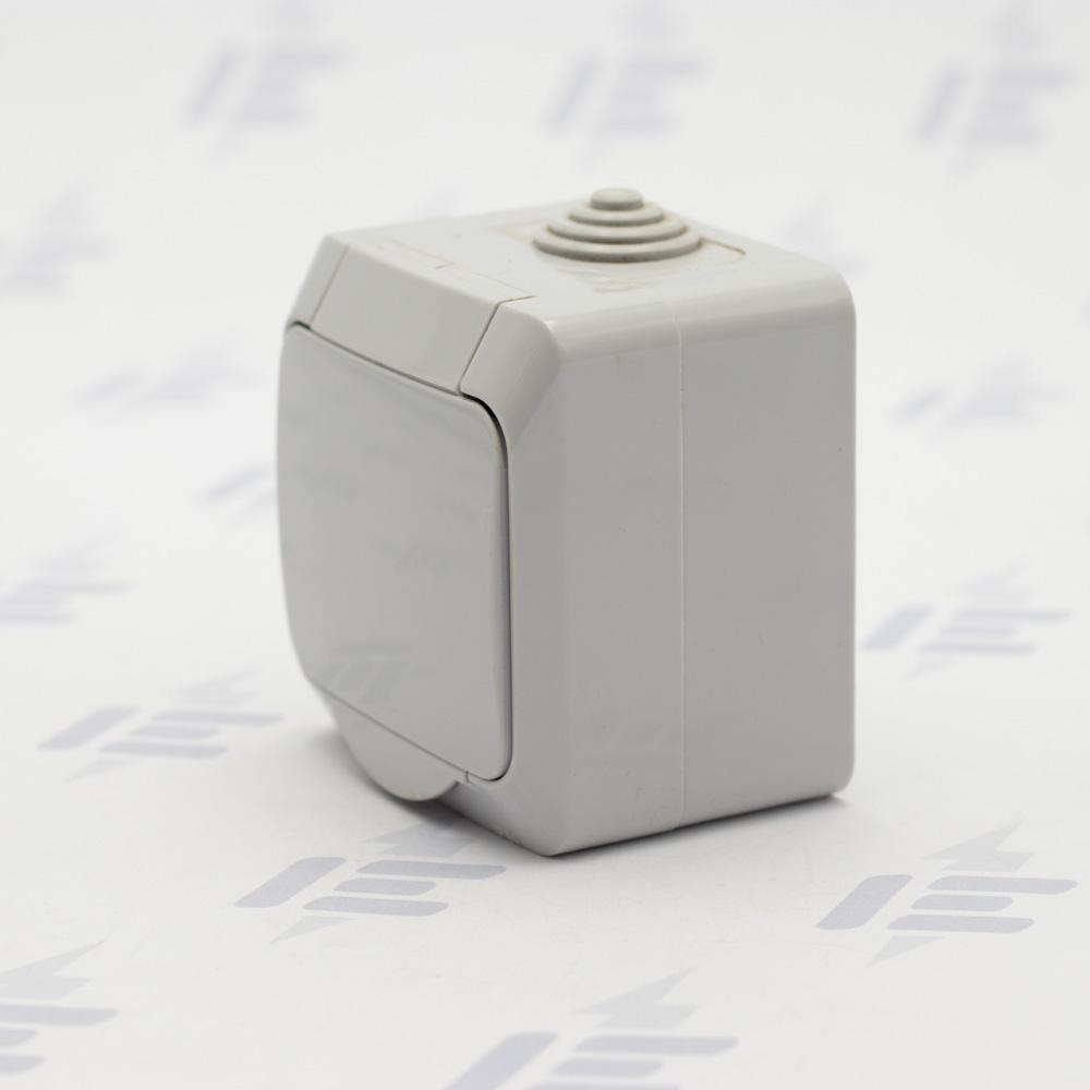 WDE000641 Cedar Plus IP44 - Zásuvka SCHUKO 230V 16A 2P+SE, šedá