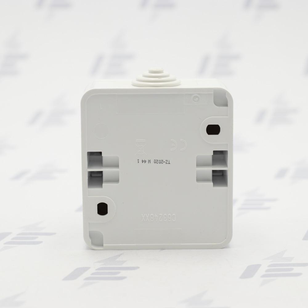 WDE000510 Cedar Plus IP44 - Spínač jednopólový řazení 1, bílý