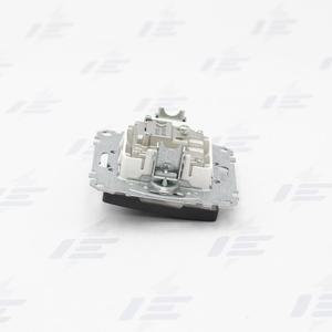 SDD114484 Sedna D/E - TV-R-SAT zásuvka průběžná 7dB, Antracit