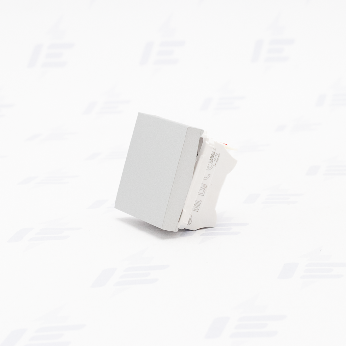 NU320130 Unica - Spínač jednopólový řazení 1, 2M, Aluminium