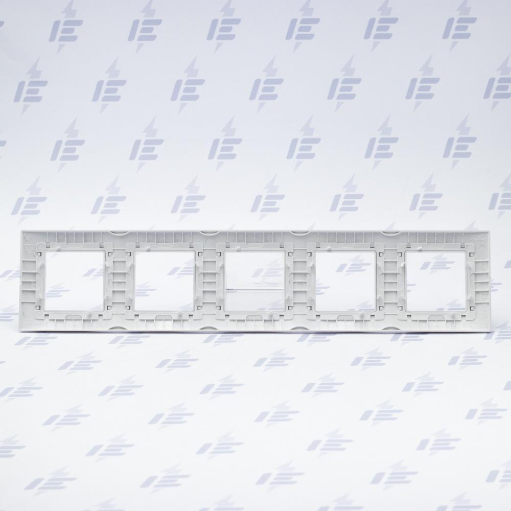 MGU2.010.18 Unica Basic - Krycí rámeček pětinásobný, Polar