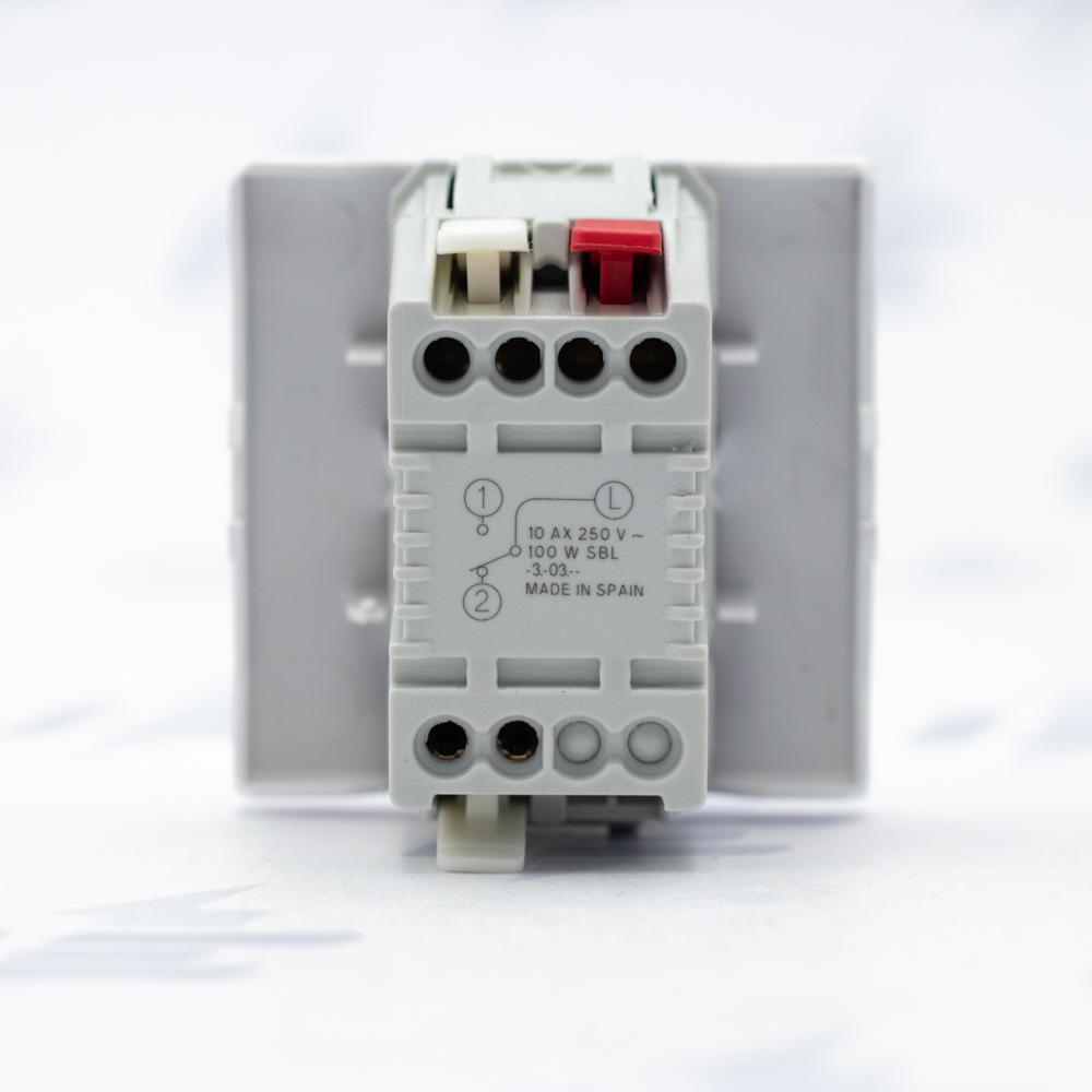 MGU3.203.18 Unica - Přepínač střídavý, řazení 6, Polar