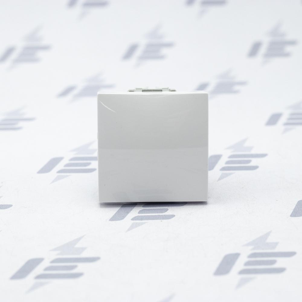 MGU3.205.18 Unica - Přepínač křížový, řazení 7, Polar