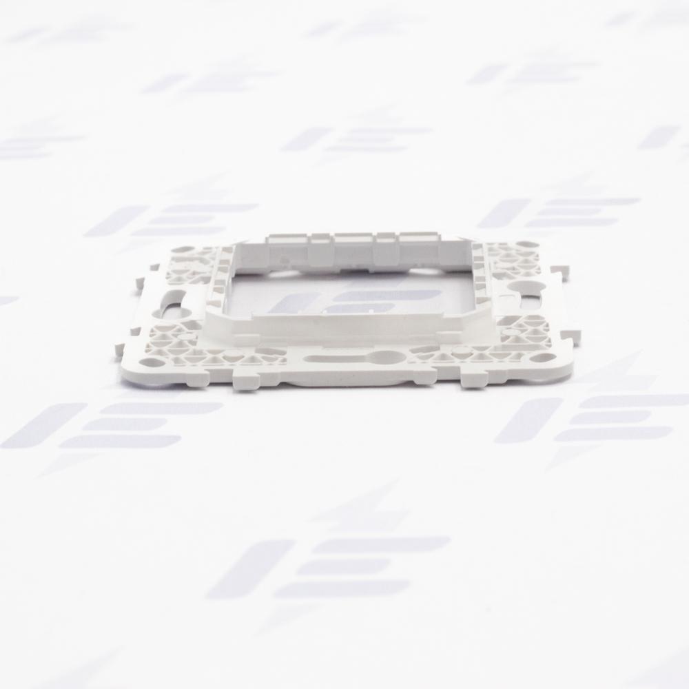 NU7002P Unica - Montážní rámeček Zamak, plastový