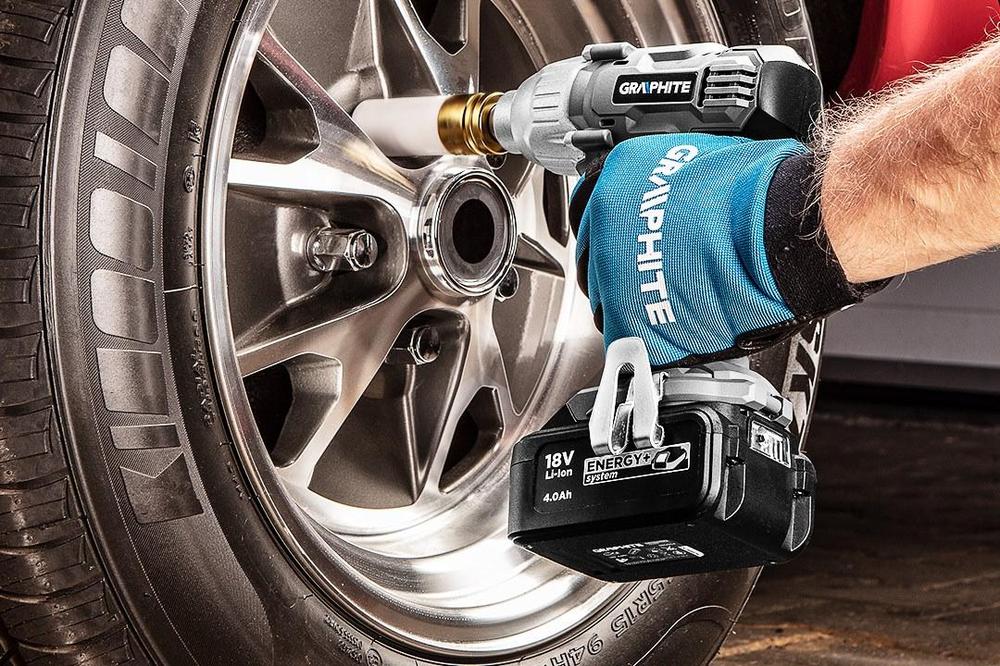 58G018 Aku rázový utahovák 1/2