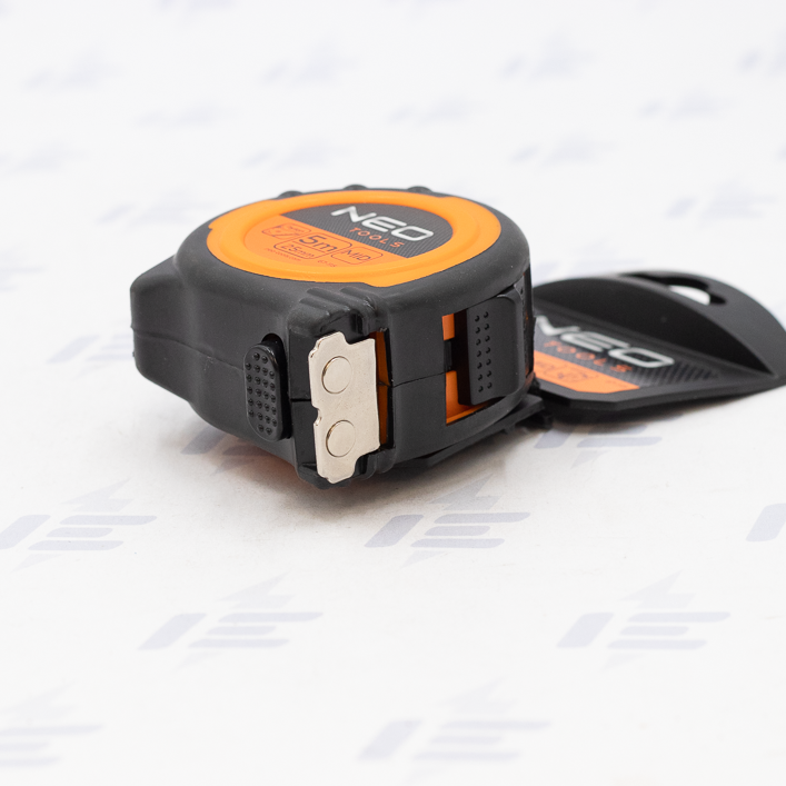 67-115 metr svinovací, ocel. 5 m x 25 mm s magnetem