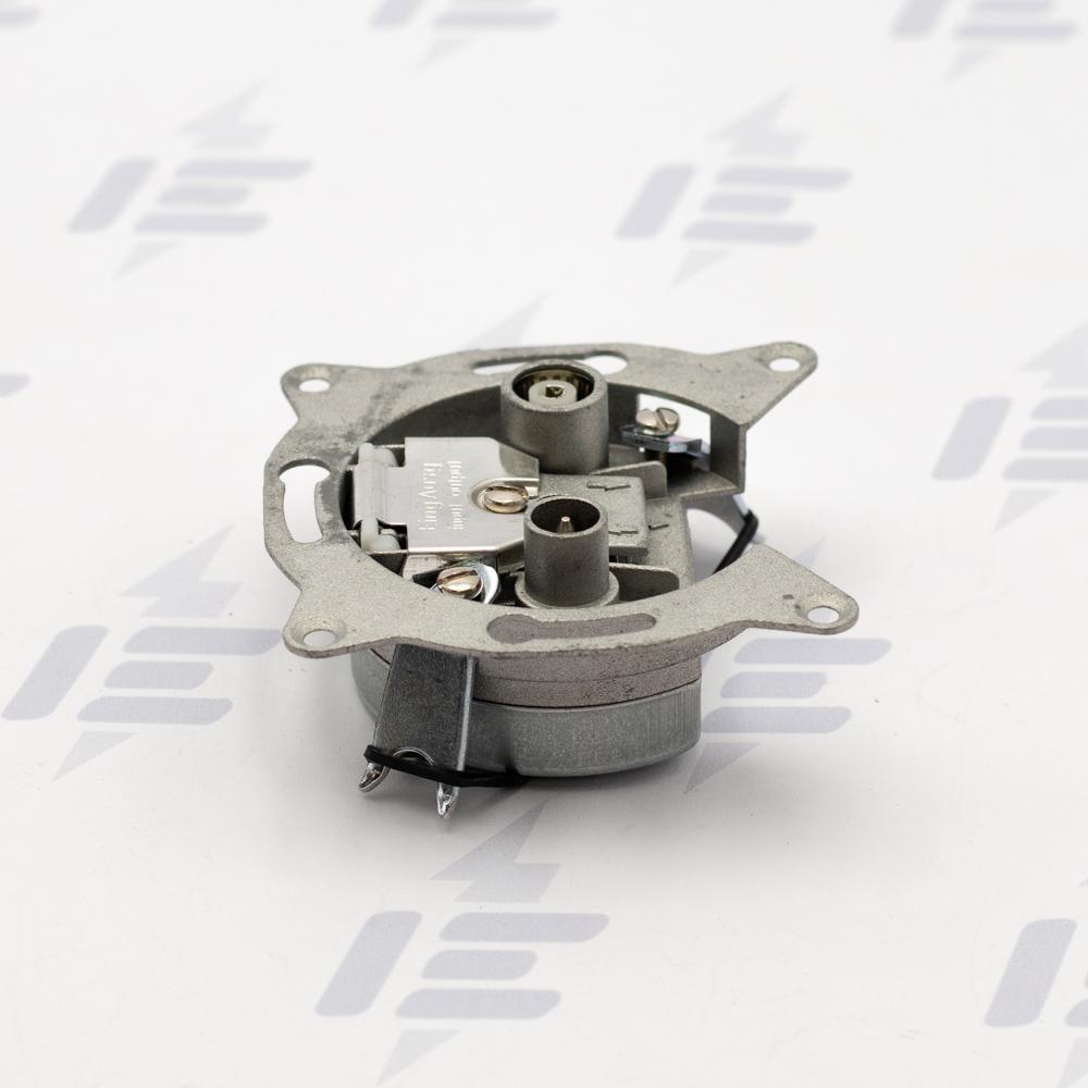 J0222 ZÁSUVKA ÚČ. EU 3614/DF17 (2501100300)