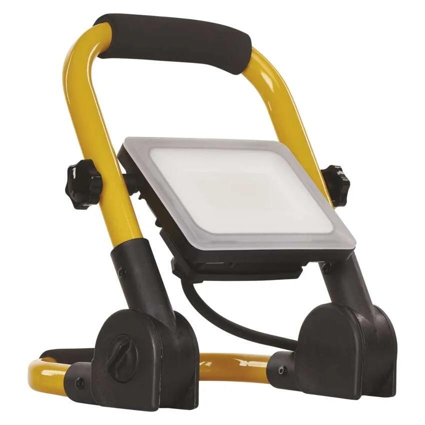 PŘENOSNÝ LED REFLEKTOR ILIO 21W 1900LM IP44 NW