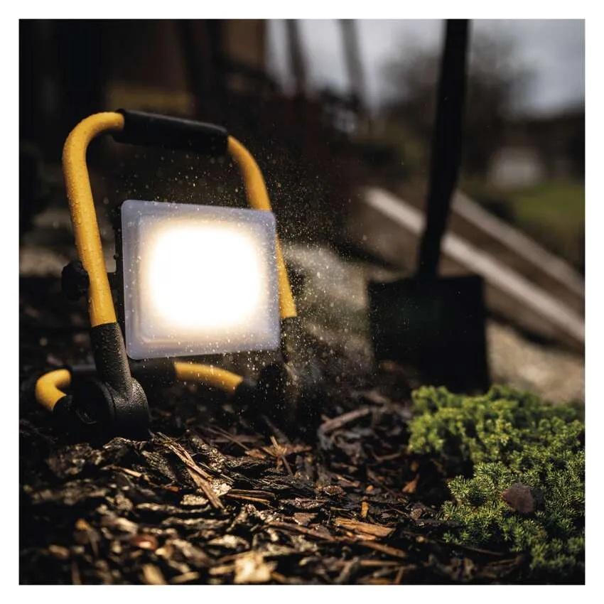 PŘENOSNÝ LED REFLEKTOR ILIO 31W 2800LM IP44 NW