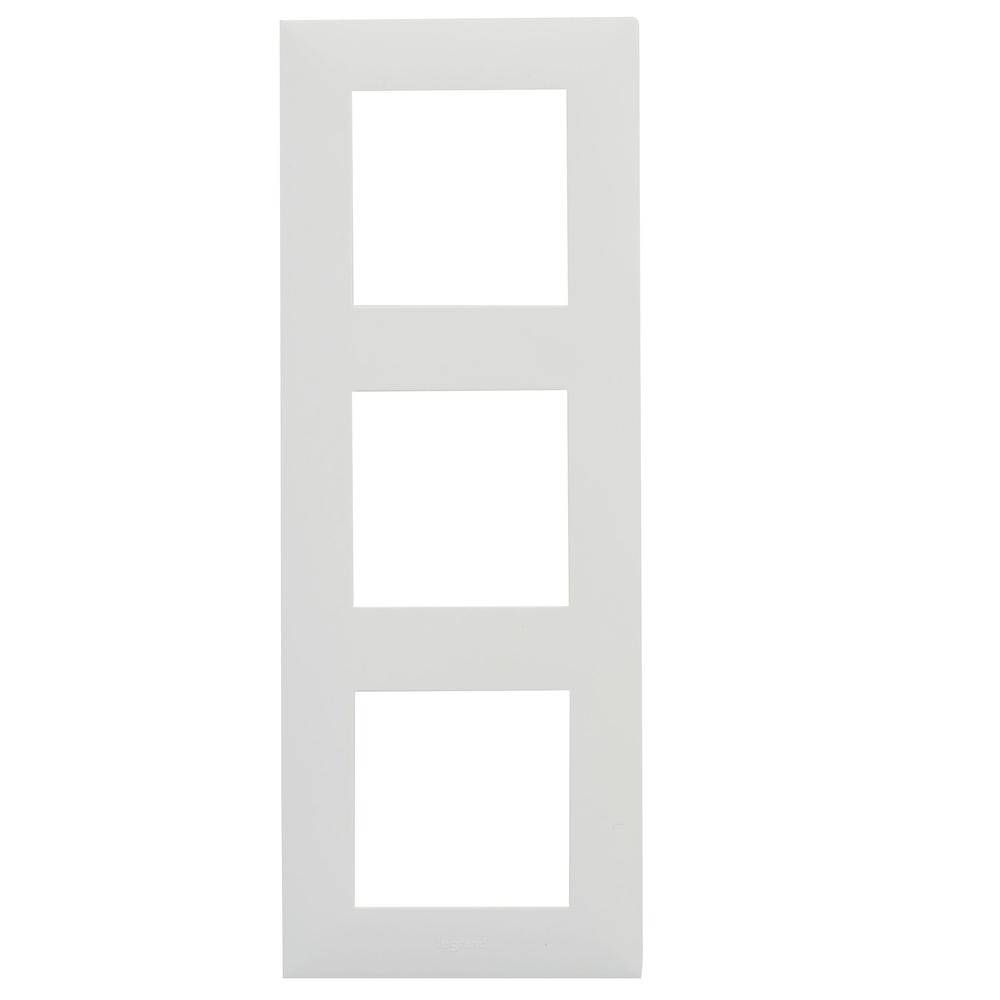 863193 NILOE S. RÁMEČEK 3P BÍLÁ