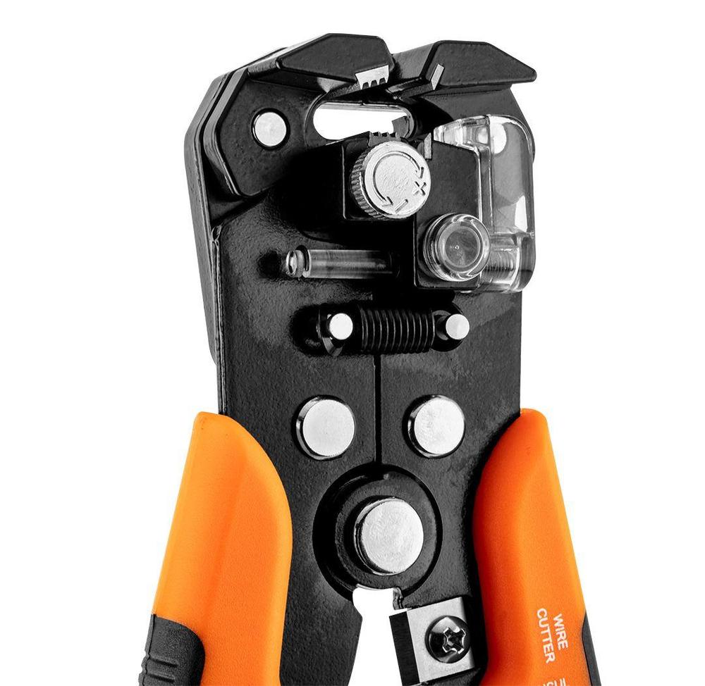 Stahovač na izolace konektorů, v boxu s konektory NEO tools