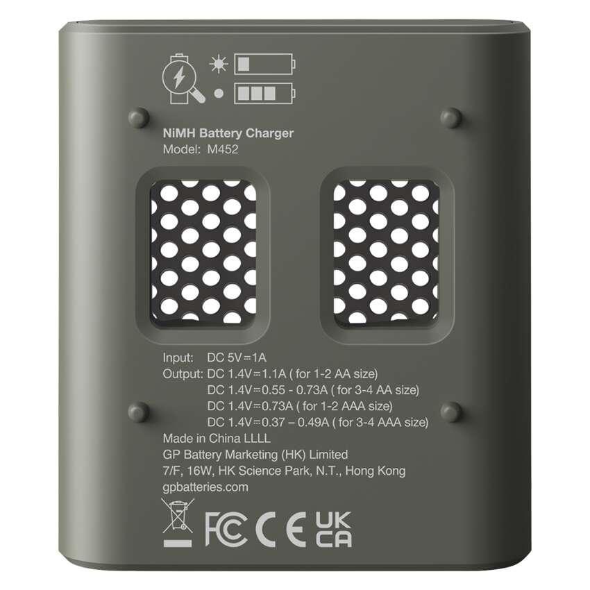 B50457 Nabíječka baterií GP Speed M452 + 4× AA REC 2600 (1604845210)