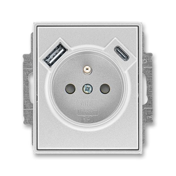Zásuvka 1násobná s kolíkem, s clonkami, s nabíjením USB-A, USB-C