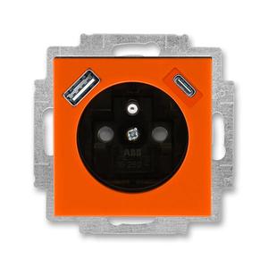 5569H-A32357 66 Zásuvka 1násobná s kolíkem, s clonkami, s nabíjením USB-A, USB-C (2CHH693257A4066)