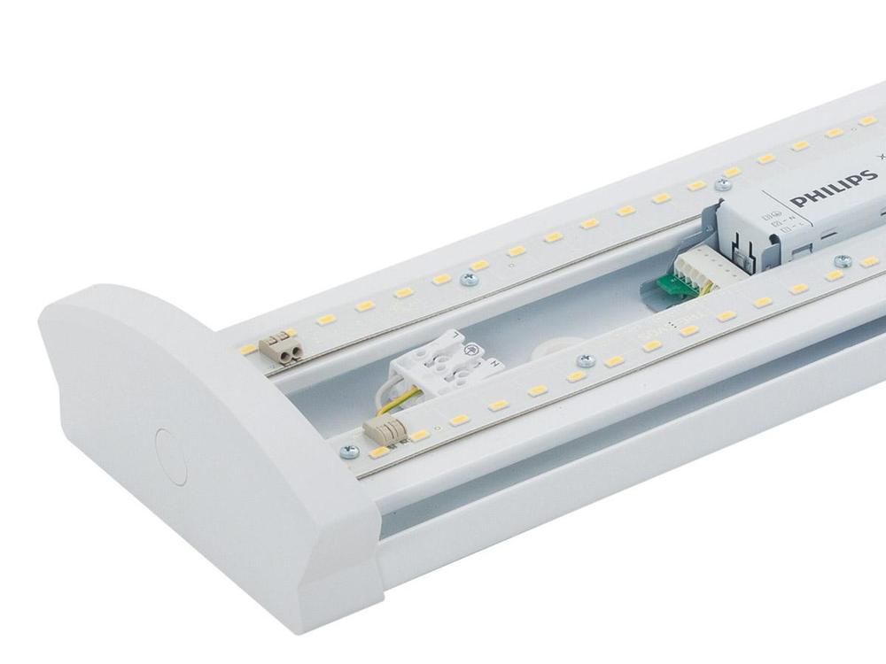 106927 BELTR LED 2.5ft 8000/840