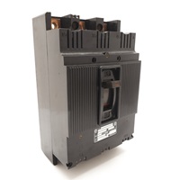 Deon: hlavní jistič (historicky řada OEZ DEON) Hlavní výkonový jistič (DEON) v elektroměrovém rozvaděči