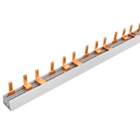 Hřeben: propojovací lišta modulárních přístrojů Hřebenová přípojnice (propojovací lišta) do rozvaděče