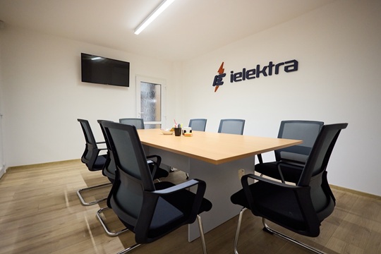 Kancelář a zázemí prodejny iElektra